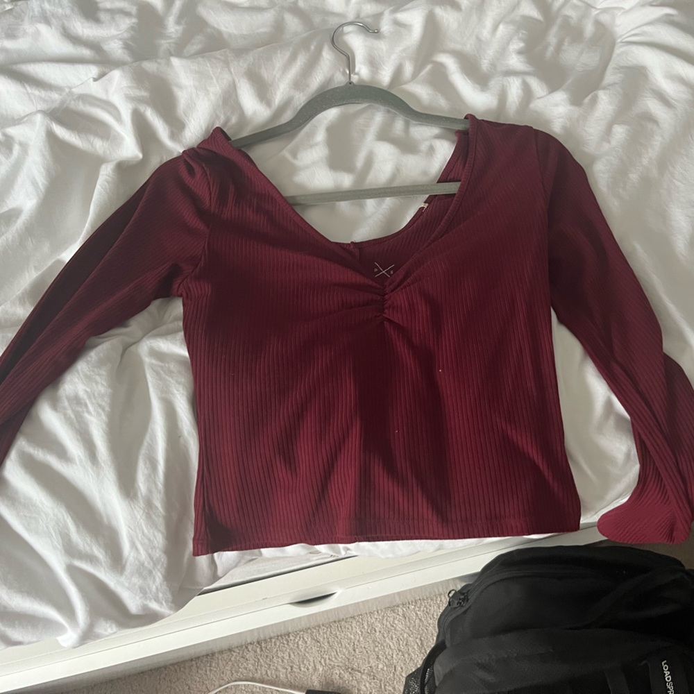 pacsun long sleeve maroon top size xs